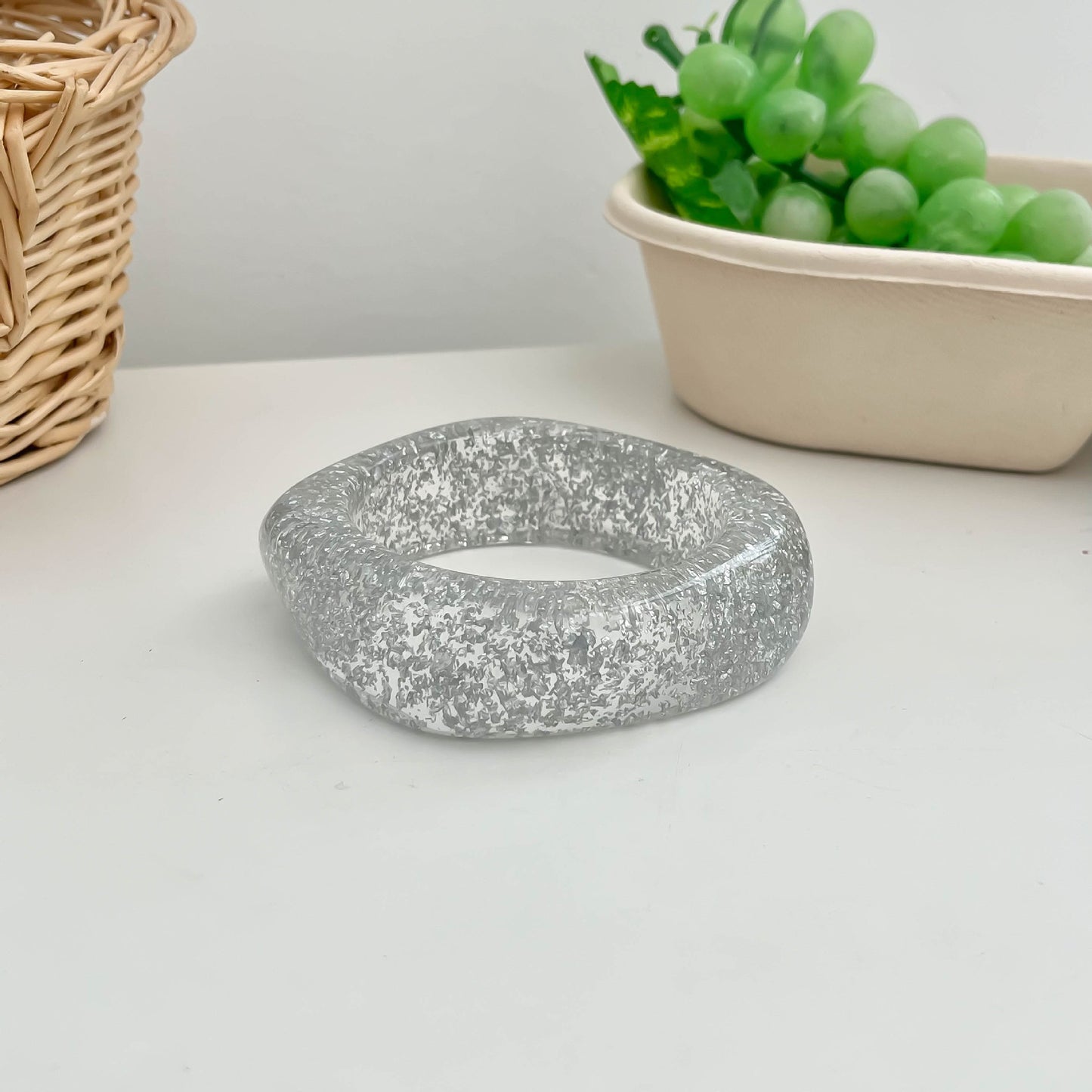 Women's Irregular Blooming Resin Curved Girlfriends Bracelet