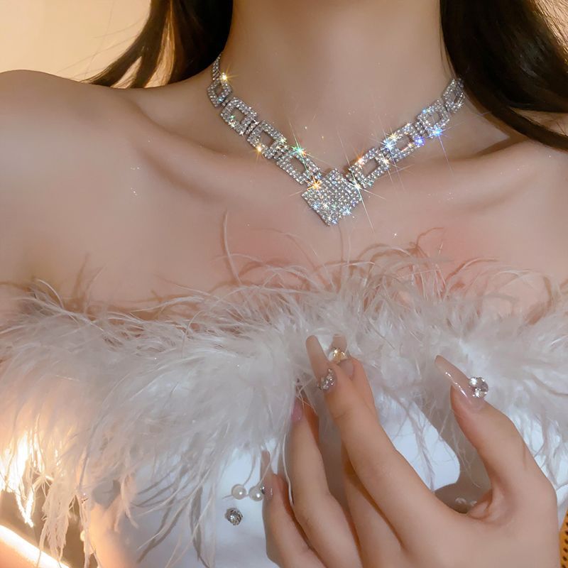 French High-grade Zircon Butterfly Tassel Niche Temperament Clavicle Chain Jewelry Set