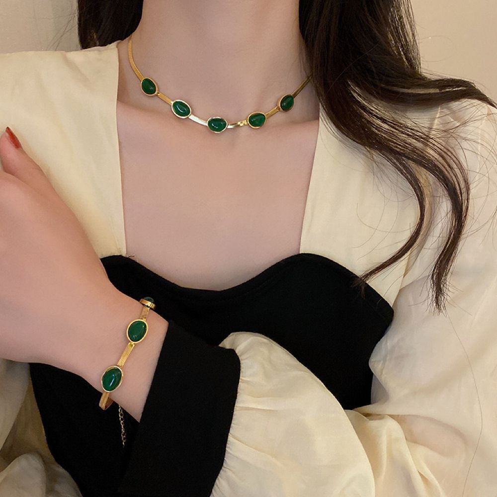 Fashion Charm Emerald Blade Chain Stainless Steel Jewelry Set