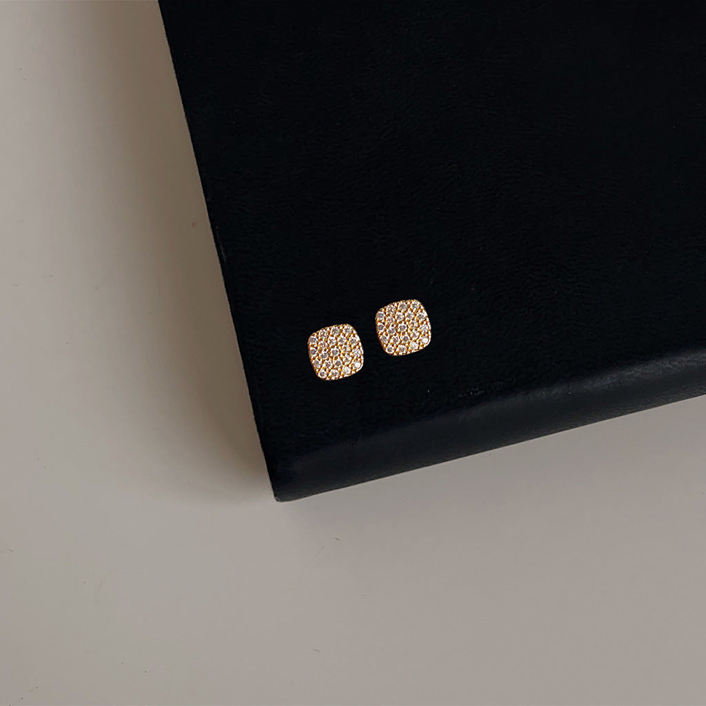 Women's Small Simple Love Heart Korean Sweet Bow Zircon Fashionable Earrings