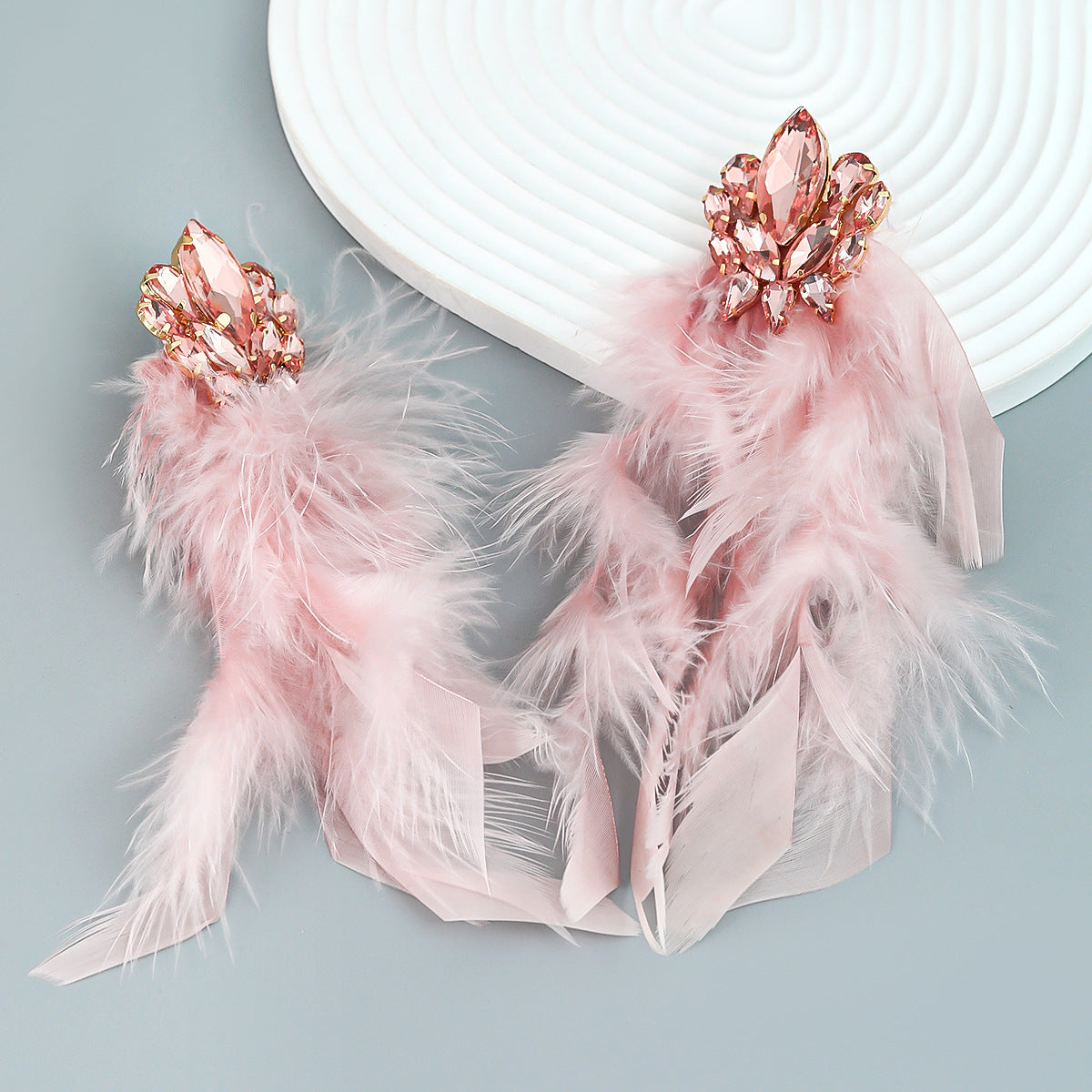 Boucles d'oreilles femme à pompon en plumes longues et fleur de diamant