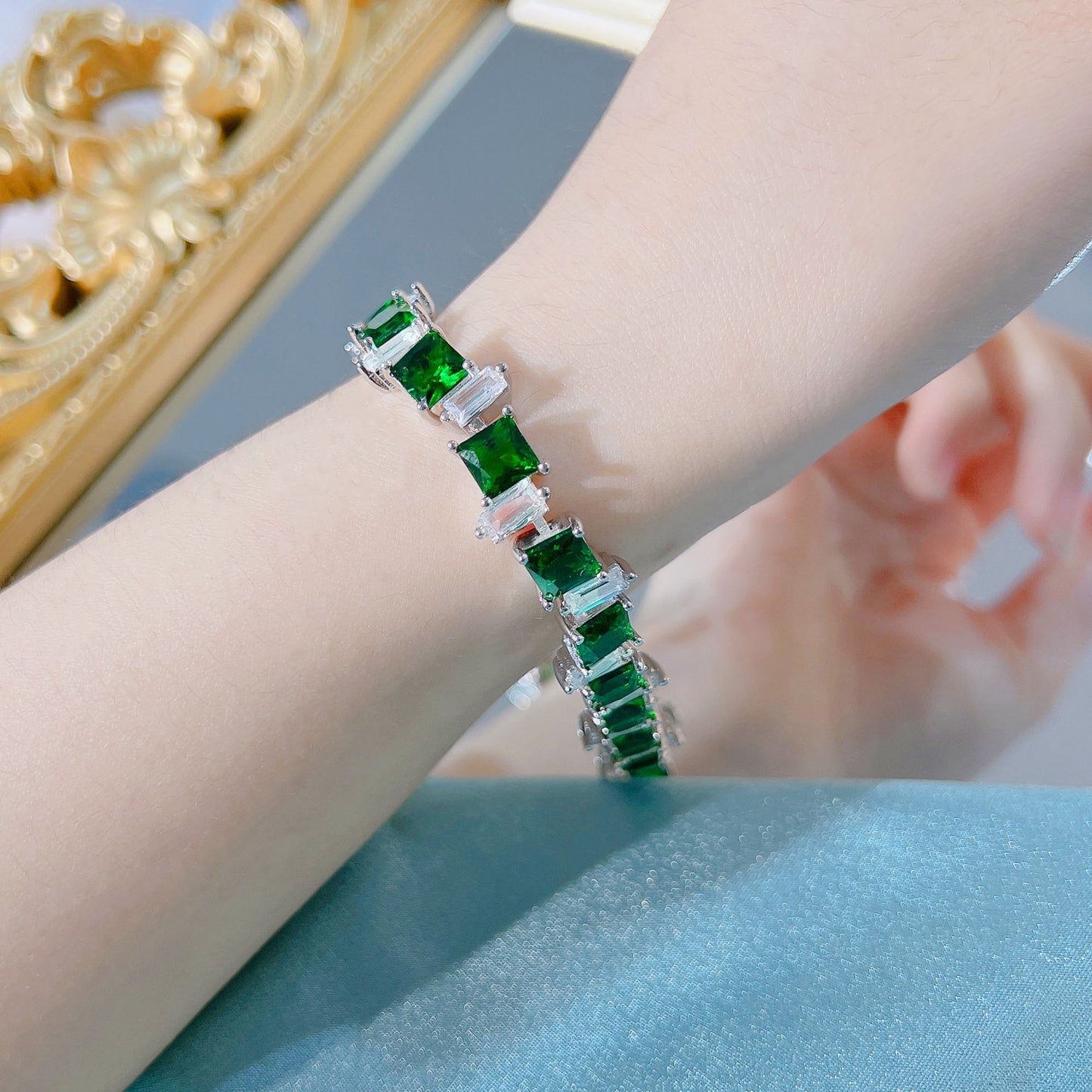 Luxury Emerald Bright Color Gem Princess Bracelets