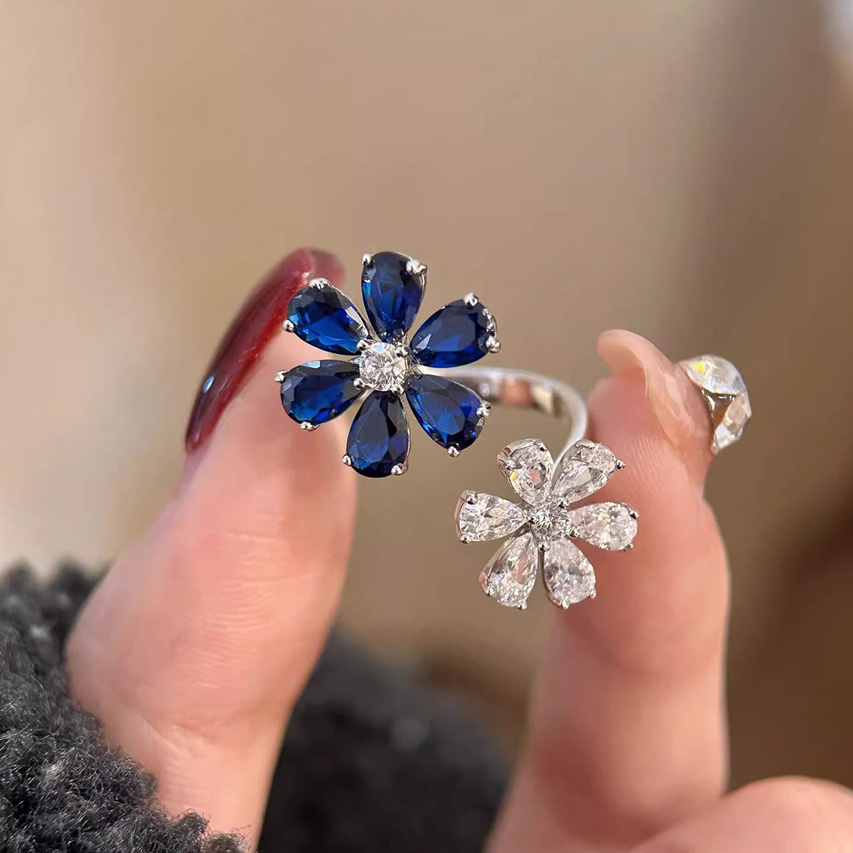 Blue Flower Zircon Design Fashion Refined Grace Necklaces