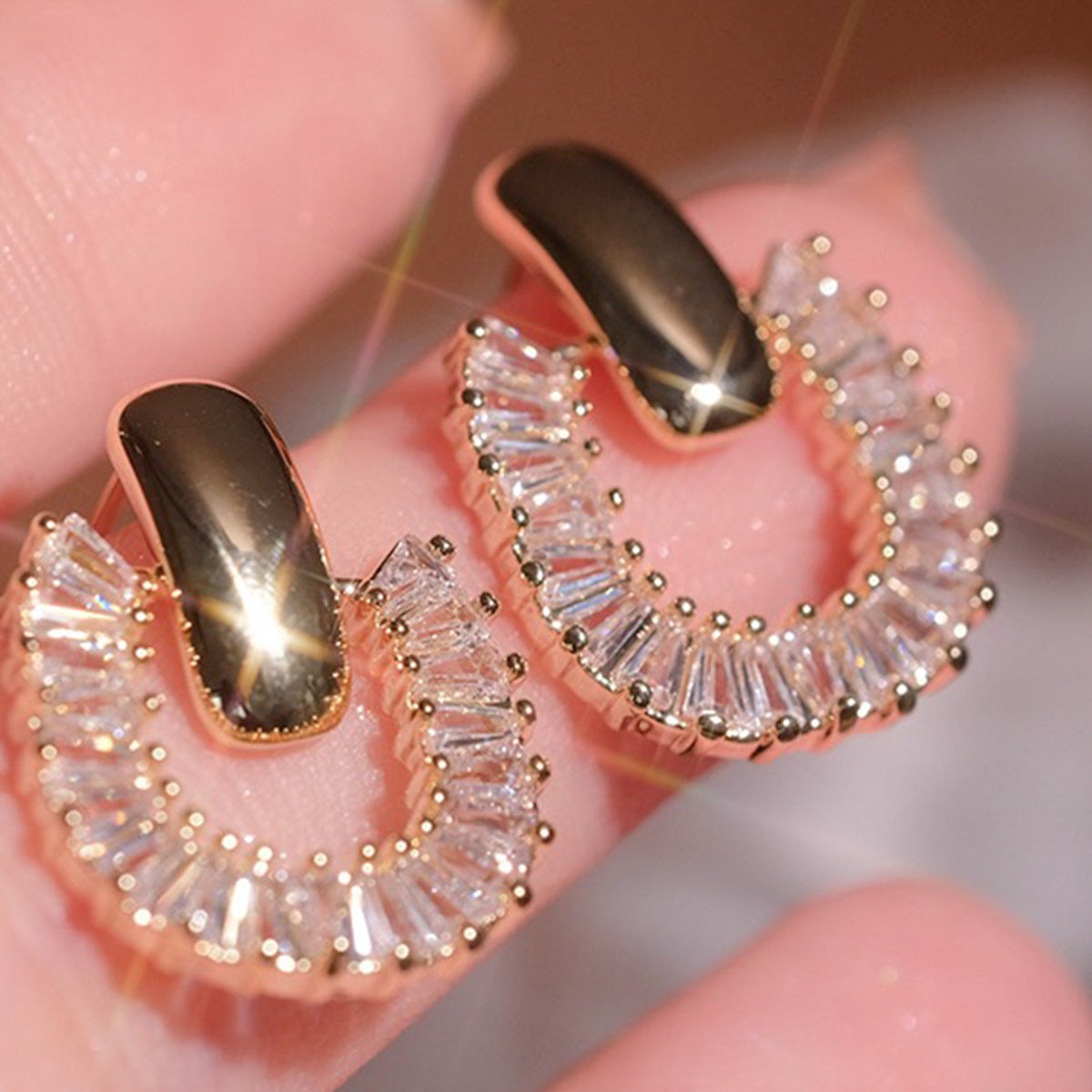 Women's Light Luxury High-grade Square Elegant Generous Earrings