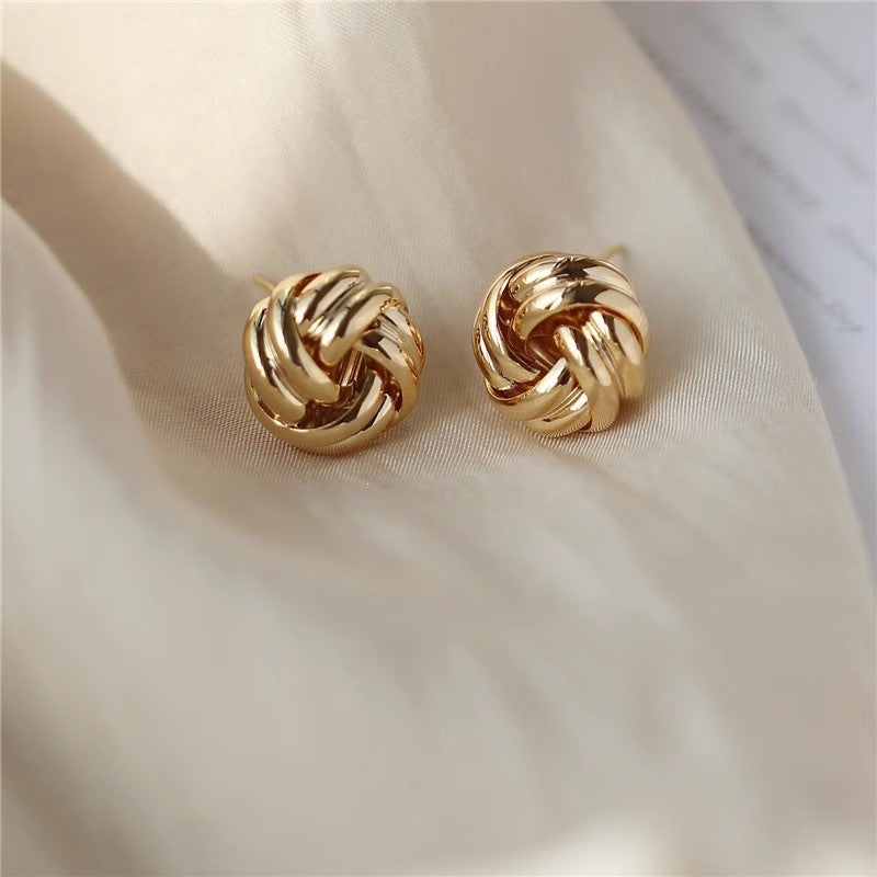 Special Offer Simple Circle Twist Knotted Golden Stud Earrings