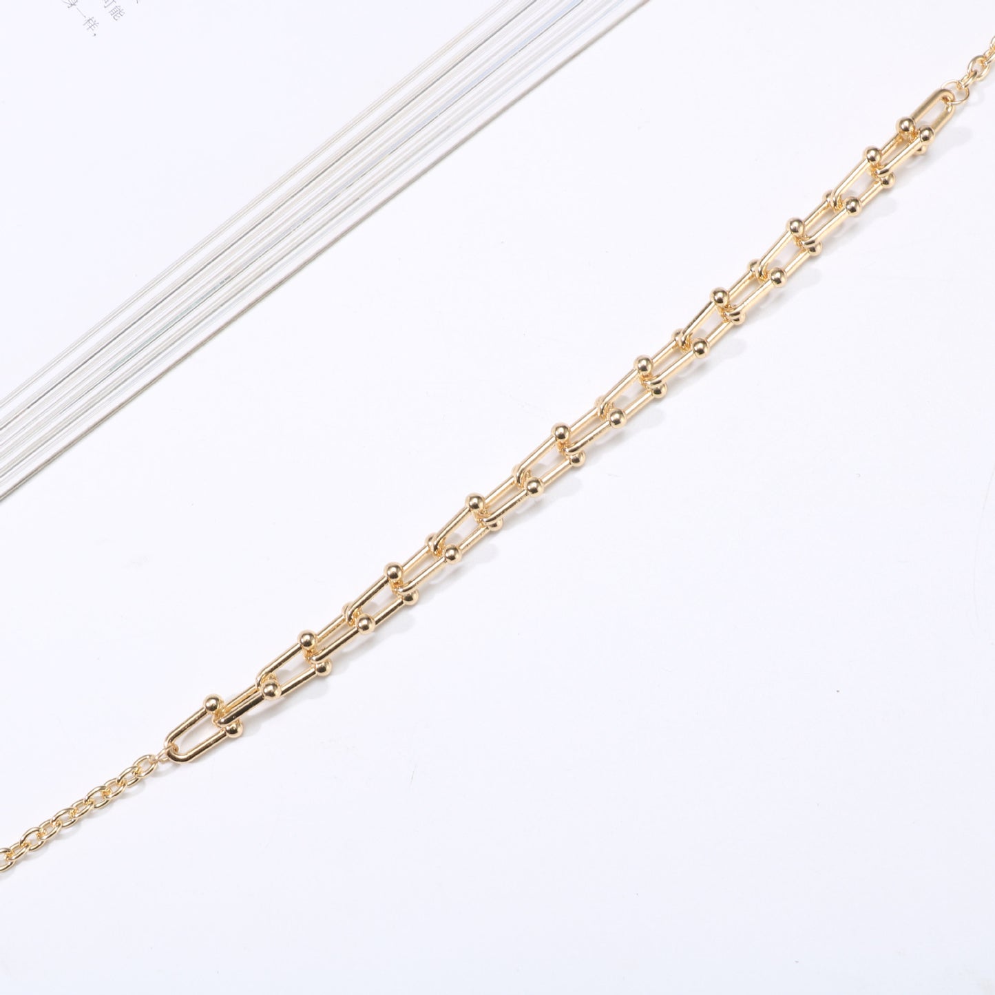 Design Simple U-shaped Vachette Clasp Stitching Personality Necklaces