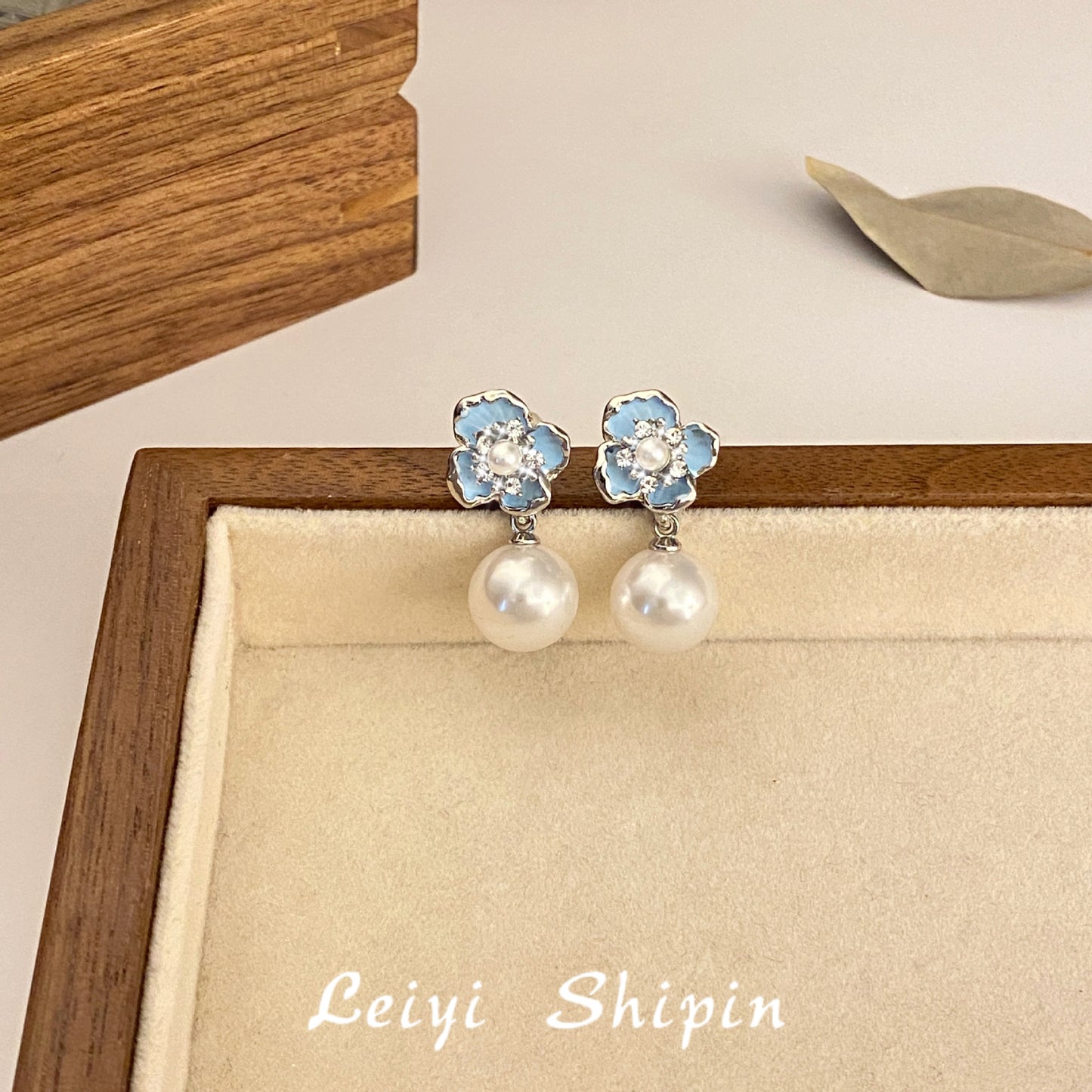 Drip Glazed Flower Imitation Pearl Small Delicate Light Luxury Stud Earrings