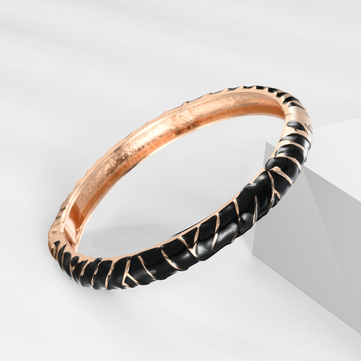 Daily Darcy National Style Creative Black Clover Fashion Bracelet