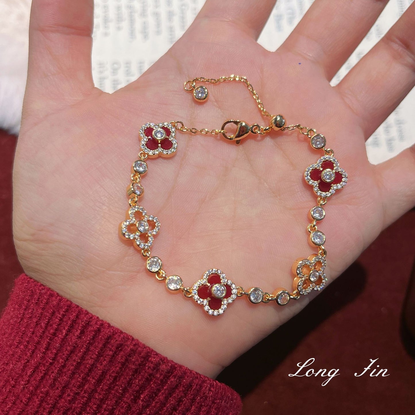 French Retro Tiger Eye White Shell Hollow Zircon Red Four-leaf Bracelets
