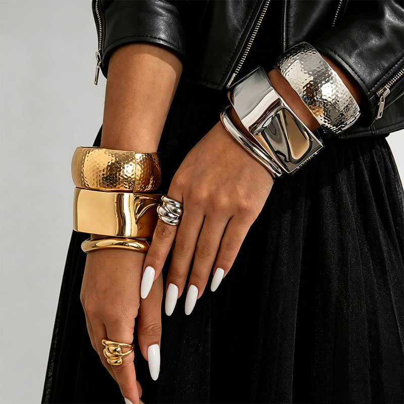 Cool Style Personalized Simple High-grade Temperament Light Luxury Metal Bracelet