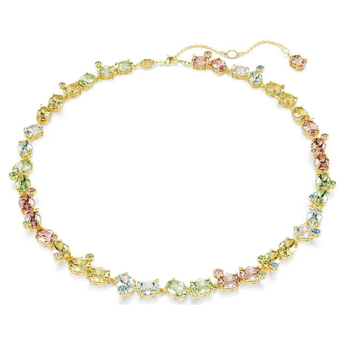 Austrian Crystal Flowers Rich Candy Ear Jewelry Set