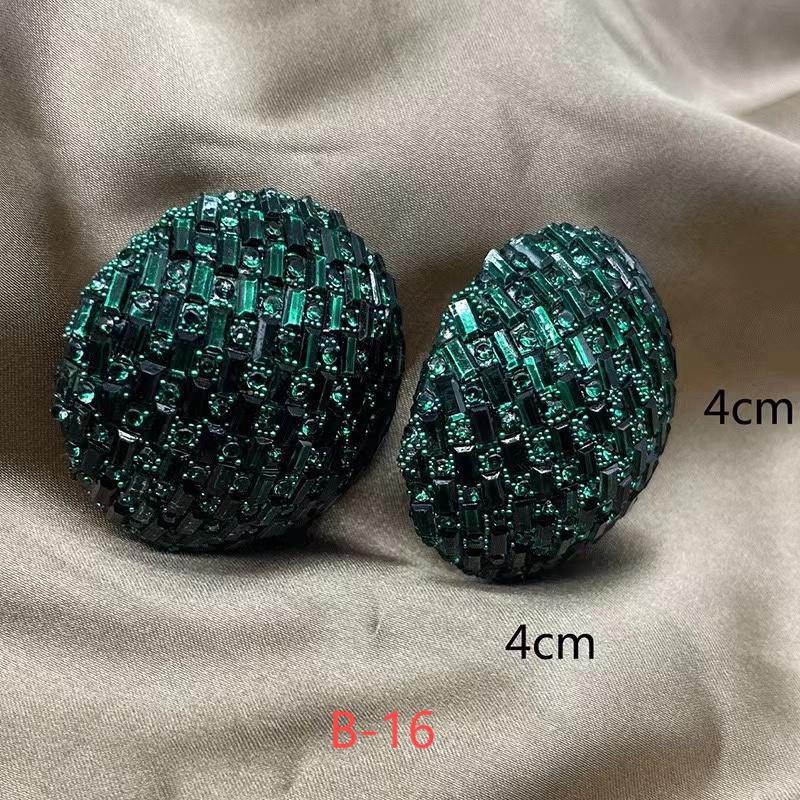 Circle Metal Button Ear Elegant Generous Earrings