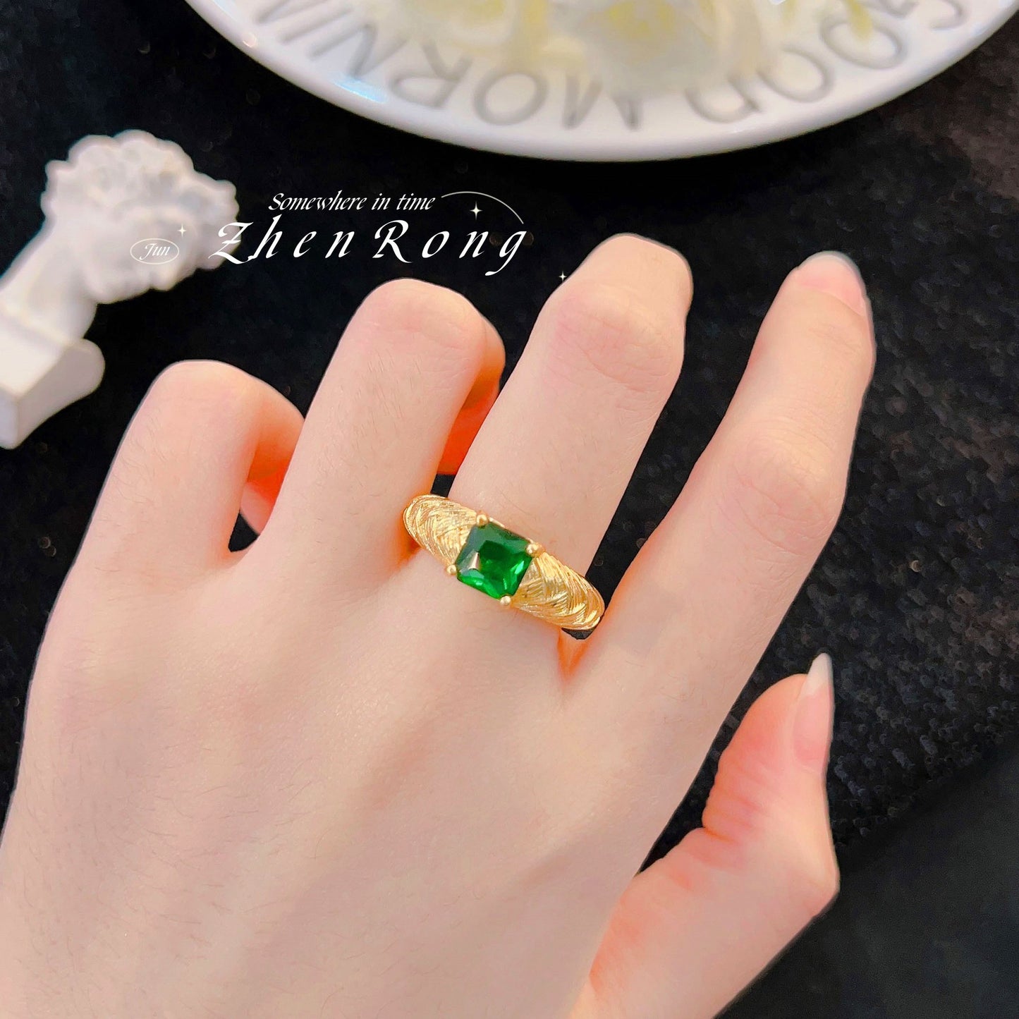 Women's Italian Brushed Craft Vintage Emerald Luxury Square Diamond Rings