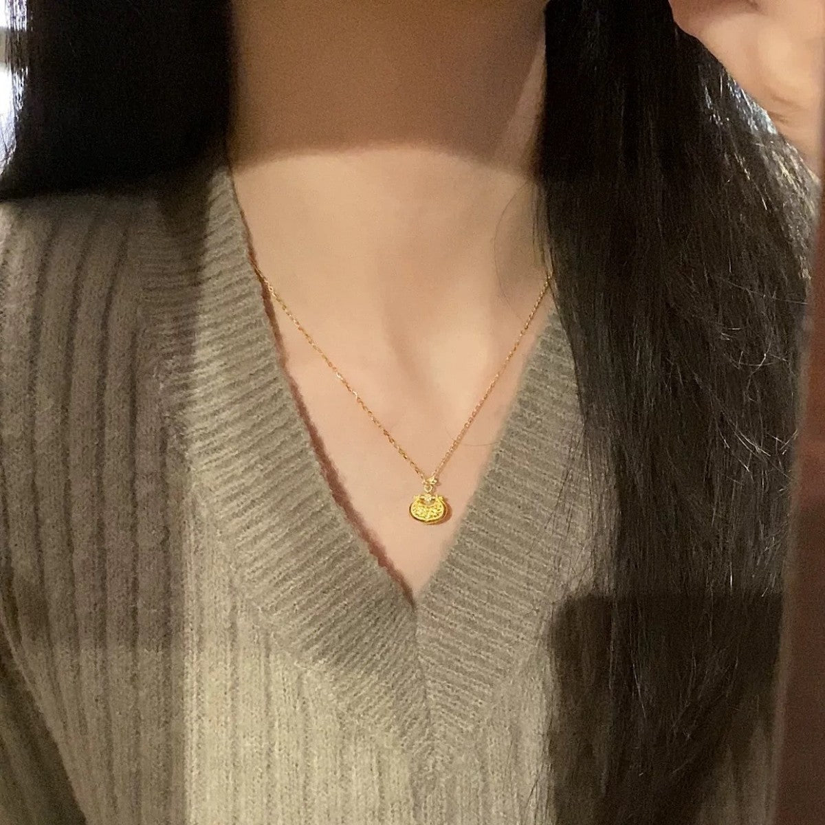 Gold Filigree Lock Of Good Bag Light Luxury Necklaces