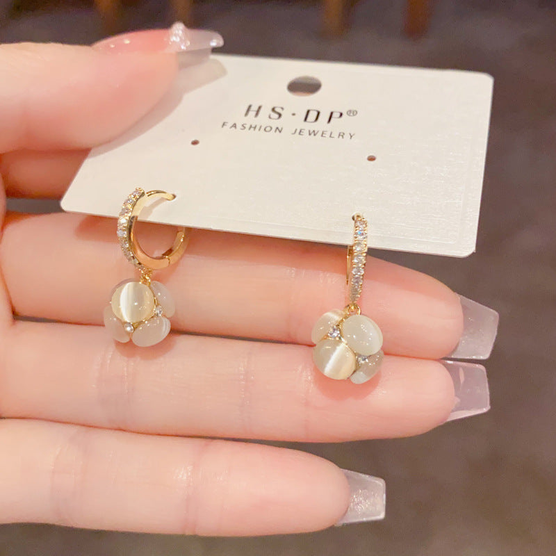 Women's Opal Ball Micro Inlaid Zircon Clip Artistic Temperament Ladylike Design Rings