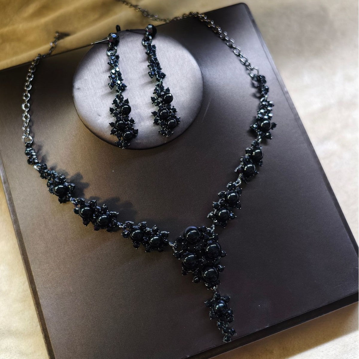 Women's Pearl Light Luxury Minority Bride Formal Dress Clavicle Chain Jewelry Set