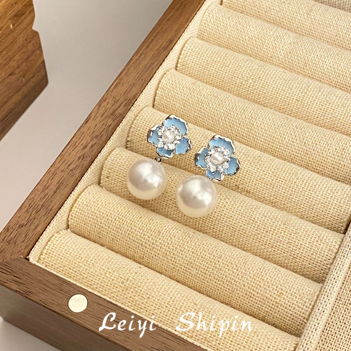 Drip Glazed Flower Imitation Pearl Small Delicate Light Luxury Stud Earrings