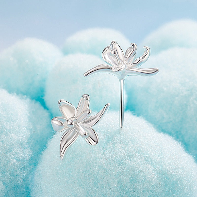 Women's Super Fairy French Retro Flower-de-luce Simple Earrings