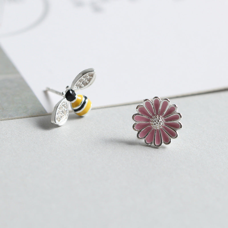 Bee Flower Female Fashion Honey Picking Cute Earrings