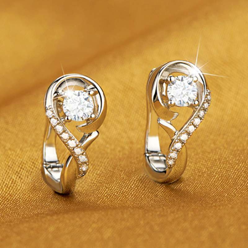 Women's Korean Style Simple Note Ear Clip Heart-shaped Zircon Rings