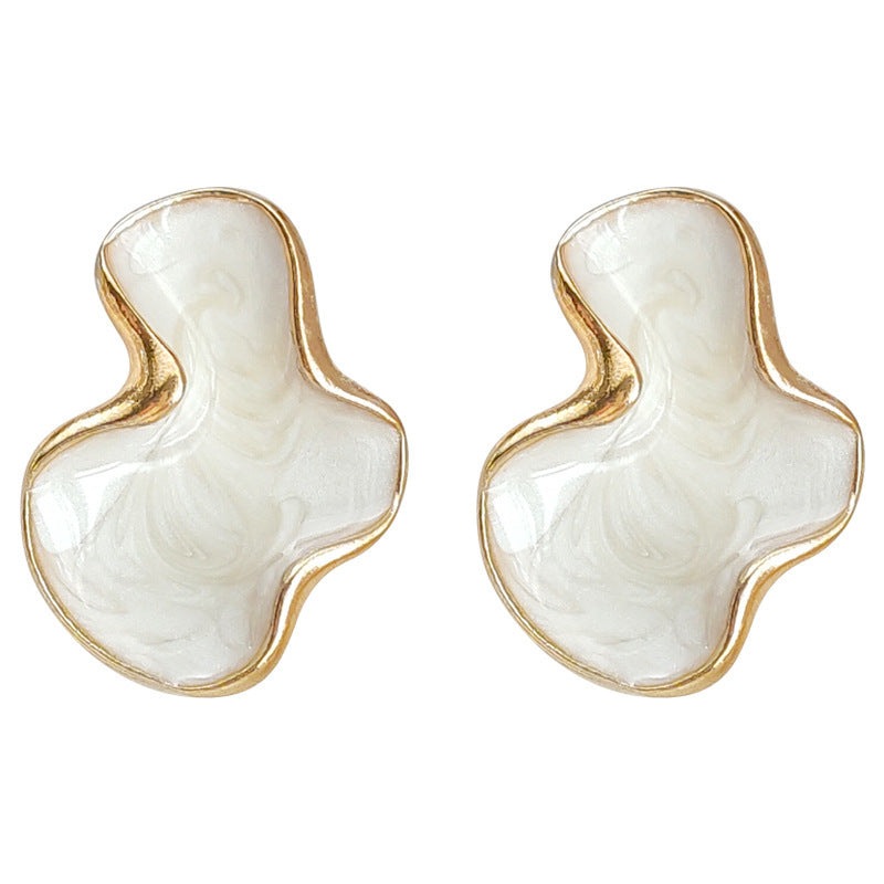 White Drip Glazed Elegant No Piercing Earrings