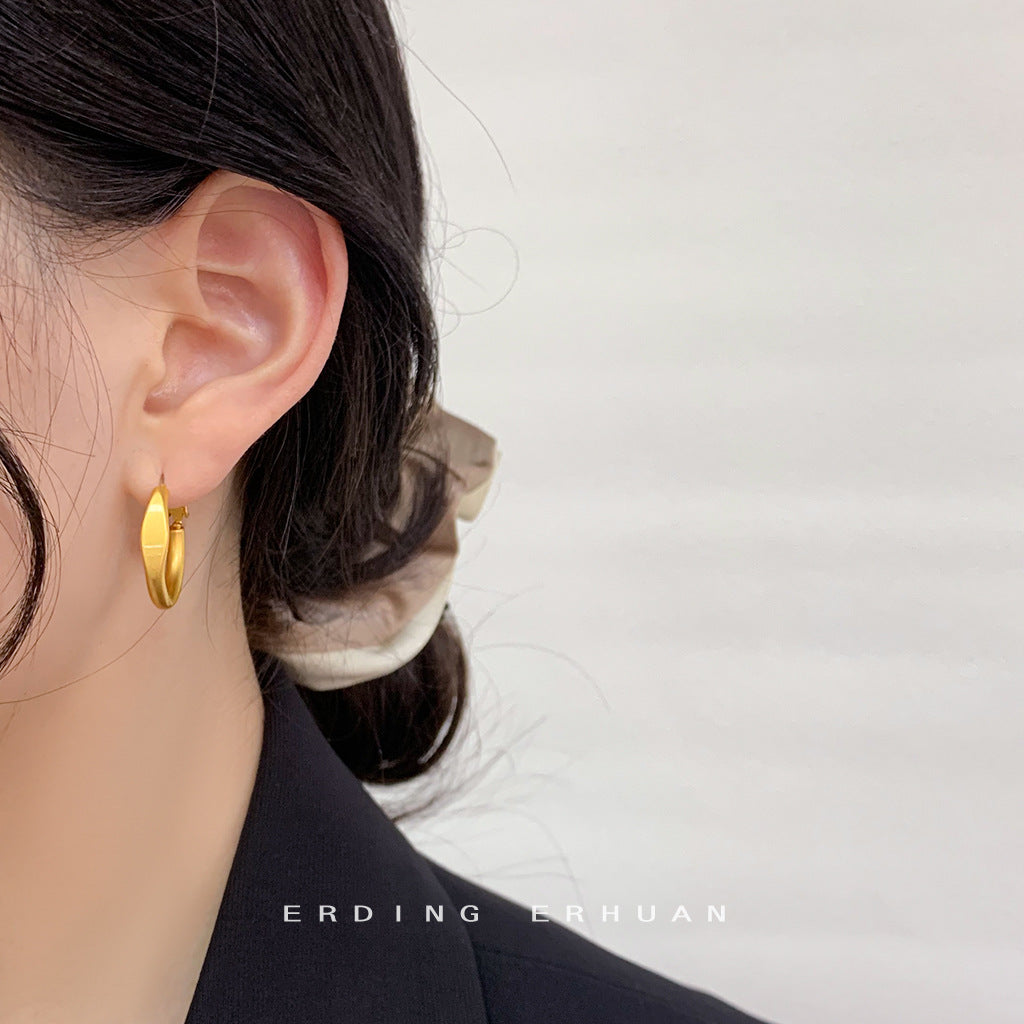 Women's Cold Style Simple Glossy Clip Korean Ear Buckle
