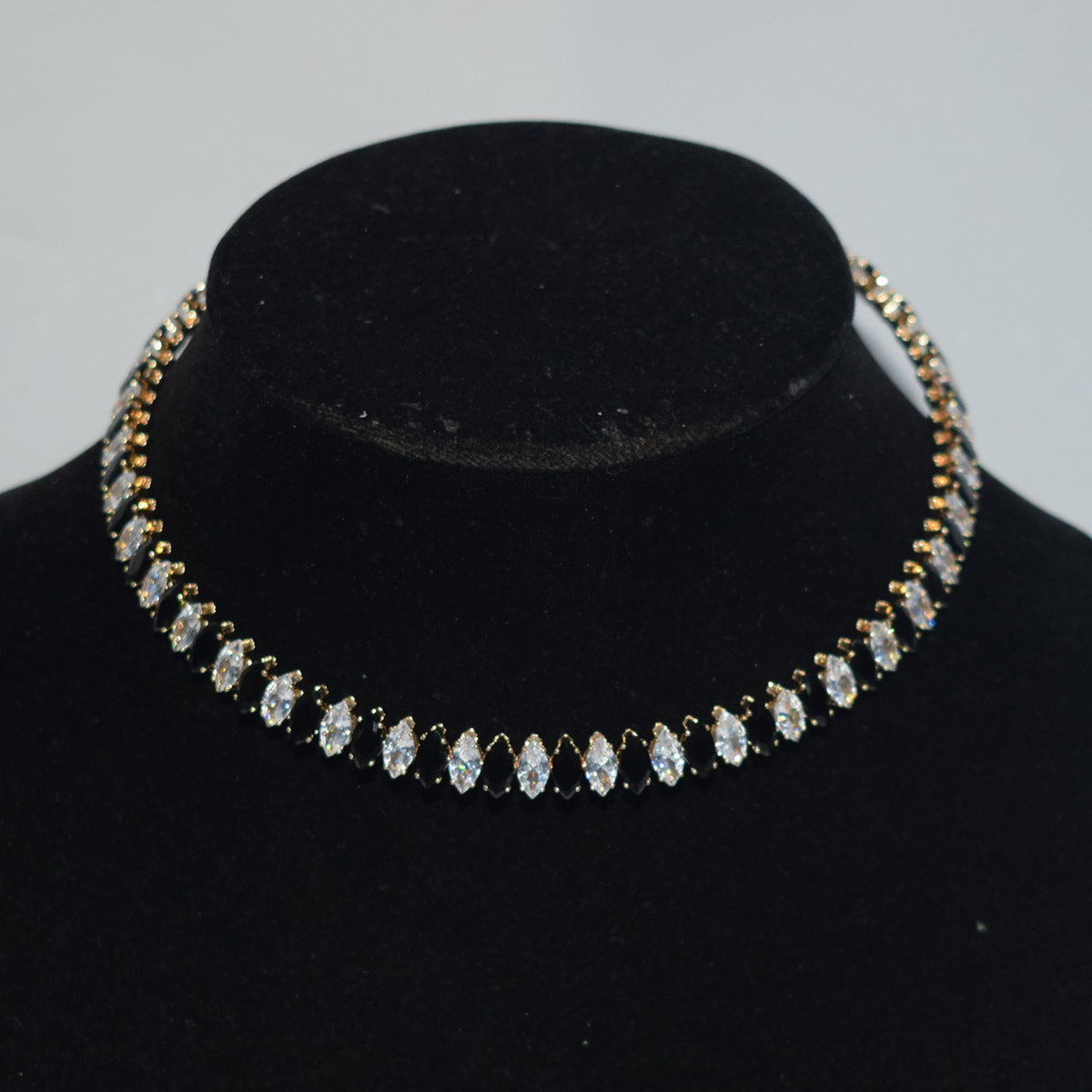 Women's Luxury Zircon Collar Ear Three-piece Horse Eye Fashion Jewelry Set