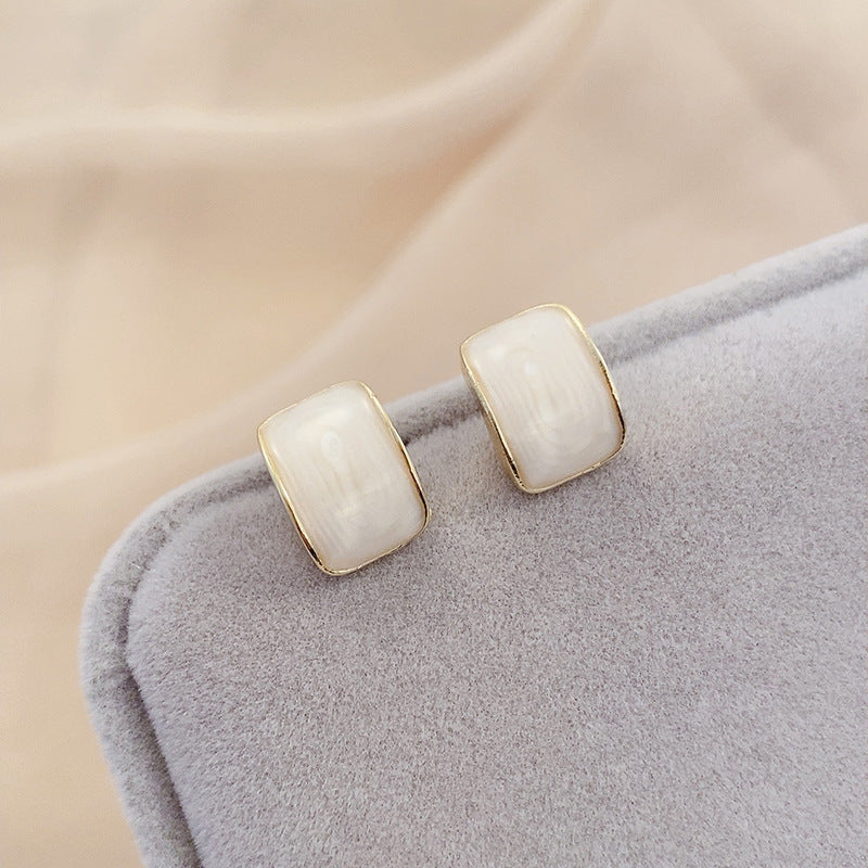 Women's Alloy Pearl Light Luxury High-grade Sense Niche Earrings