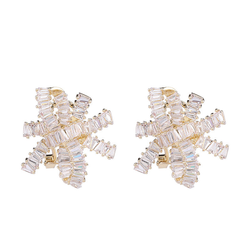 Super Flash Zircon Inlaid Female Affordable Earrings