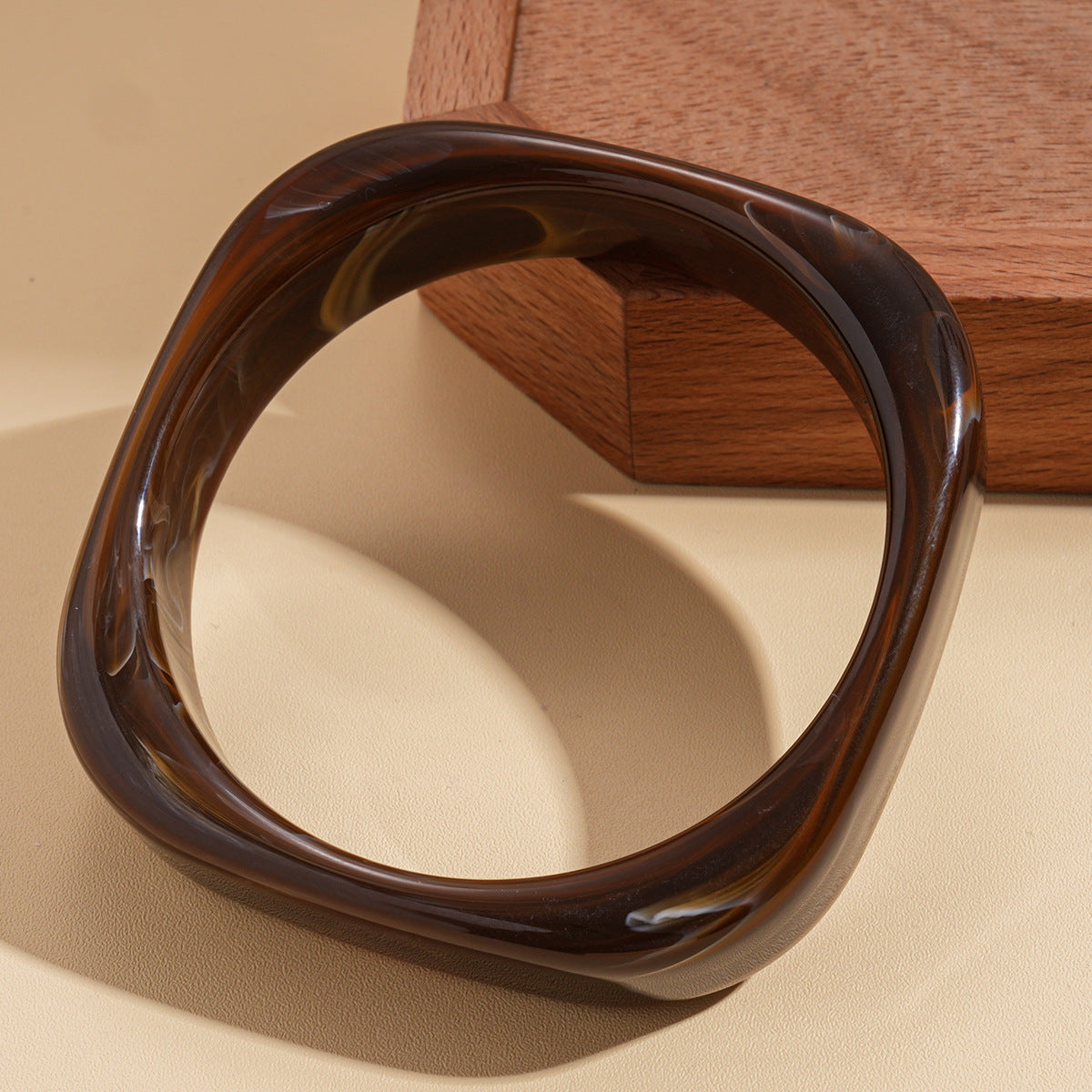 Women's Irregular Resin Minority Simple Retro Temperament Personality Fashion Design Unique Bracelets