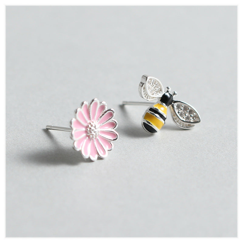 Bee Flower Female Fashion Honey Picking Cute Earrings