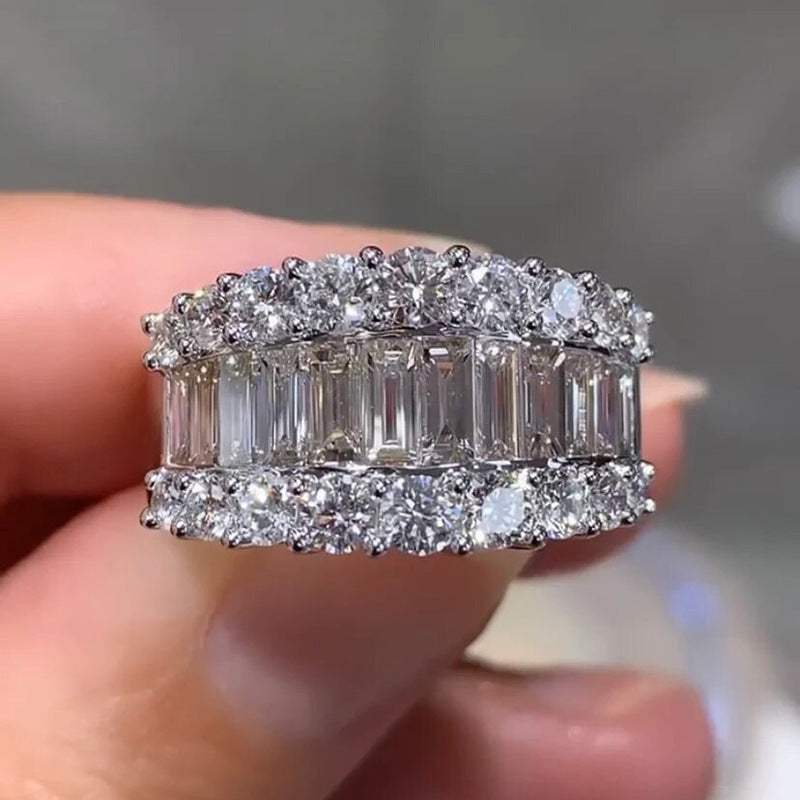 Shi Geometric Arrangement Round Zircon Light Luxury Engagement Rings