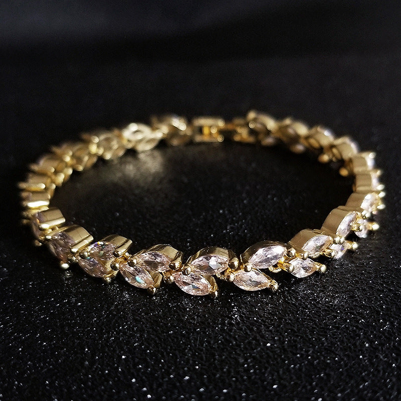 Women's Single Zircon Rice Grain Fashion Crystal Wicker Bracelets