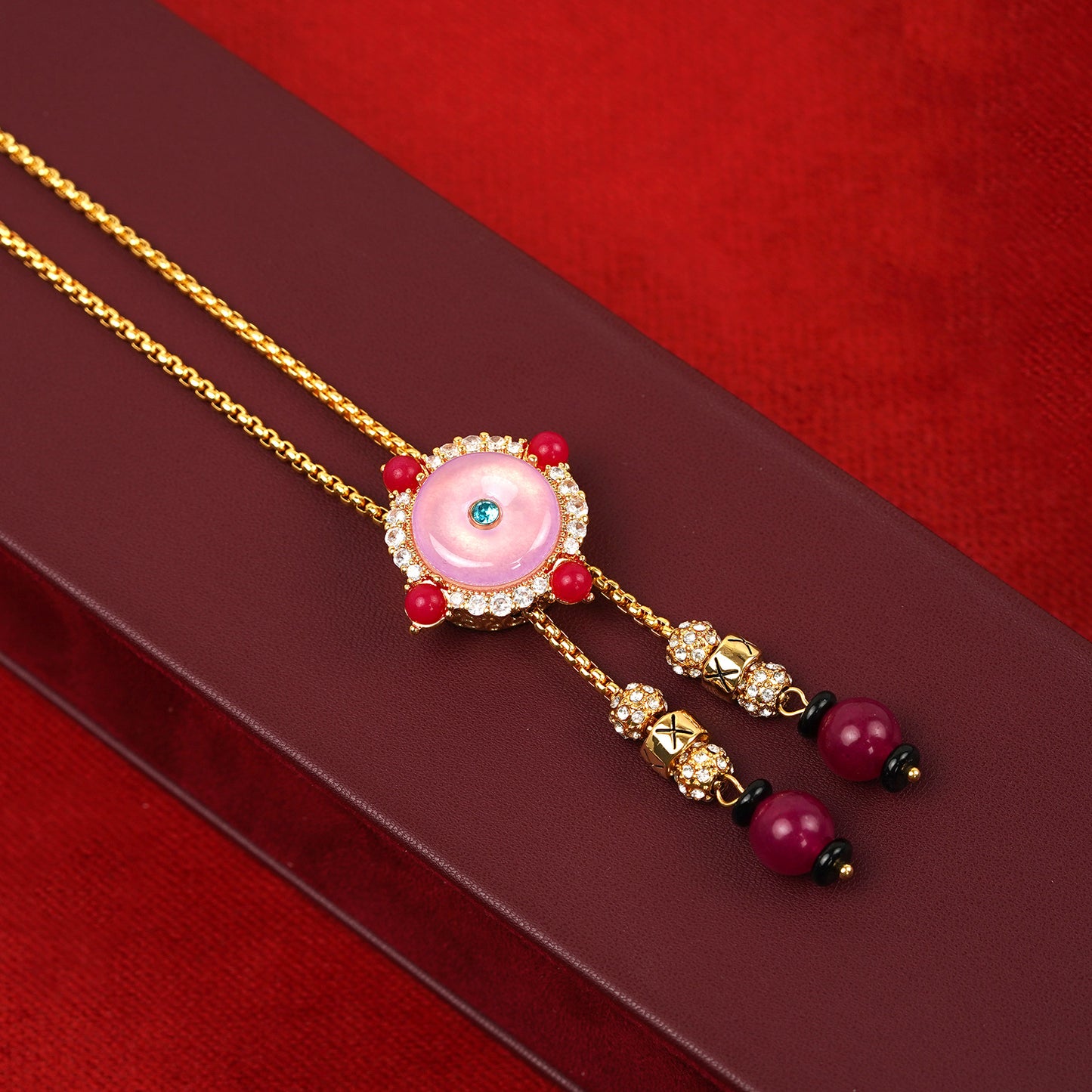 Fashion Temperament Ear Light Luxury Exquisite High Sense Necklaces