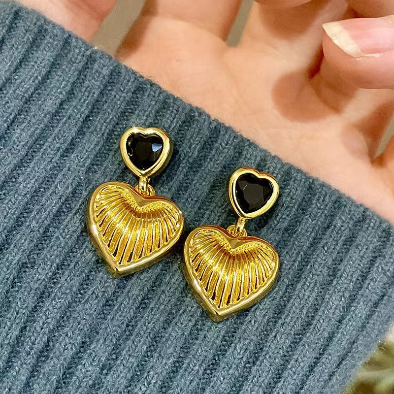 Light Luxury Minority Design Sense Trendy Three-dimensional Shell Pattern Fashionable Earrings
