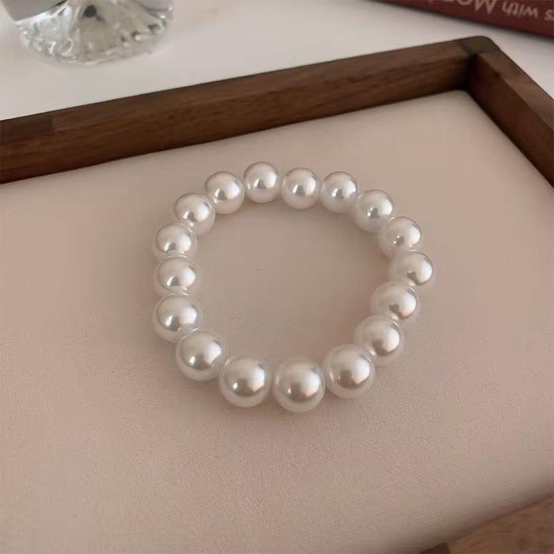 Retro Simple Pearl Stretch Entry Lux Bracelet