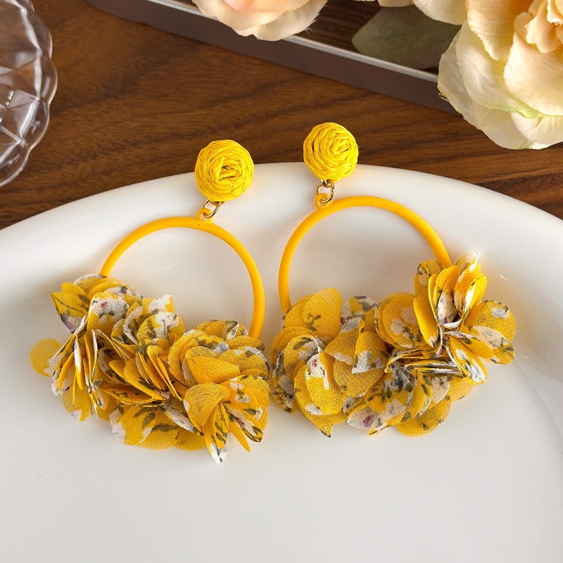 Women's Yellow Flower Mesh Vacation Style Niche High-grade Rings