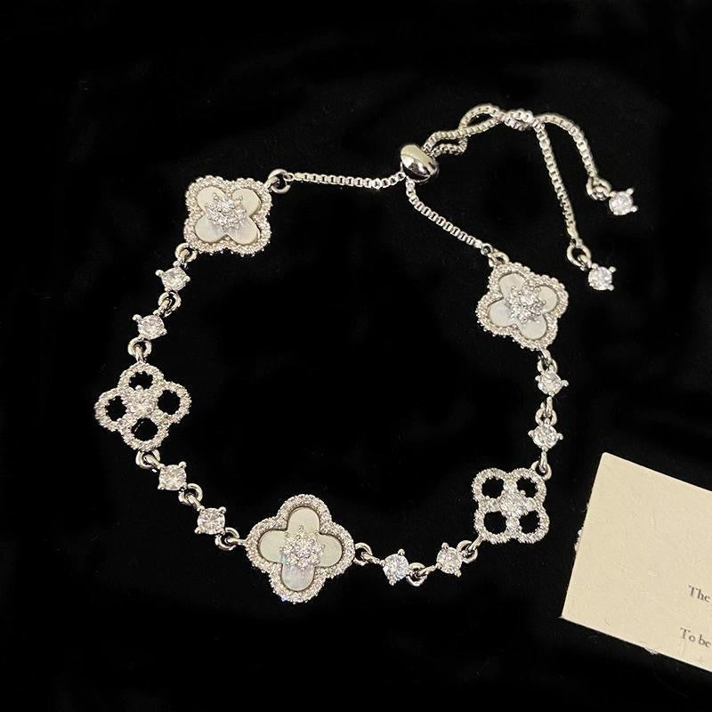 Women's Light Luxury Clover Diamond Pearl High-grade Classic Bracelet