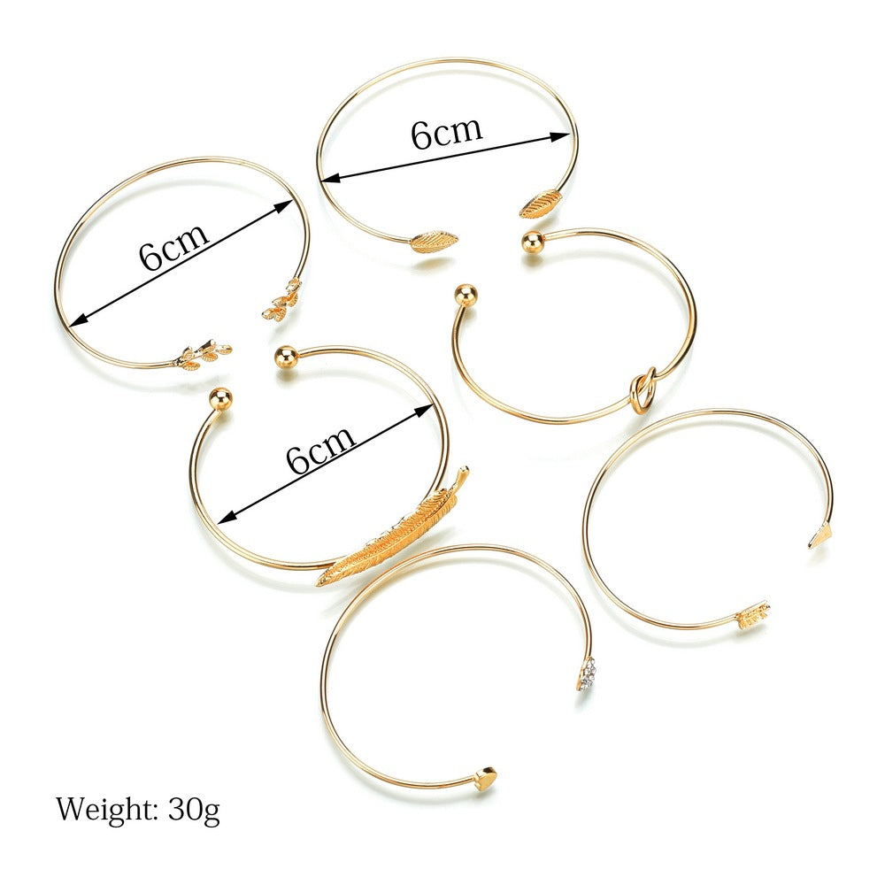 Pretty Popular Love Leaves Peach Heart Bracelets