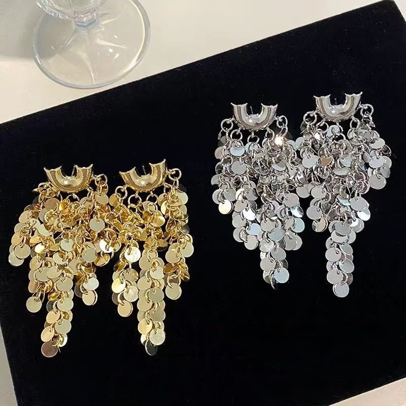 Women's High-grade Metal Sequins Tassel Light Luxury Fashion Stud Earrings