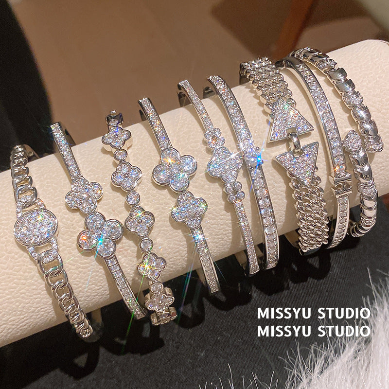 Electroplated Zircon Triangle Stylish Simple Versatile Light Luxury Bracelet