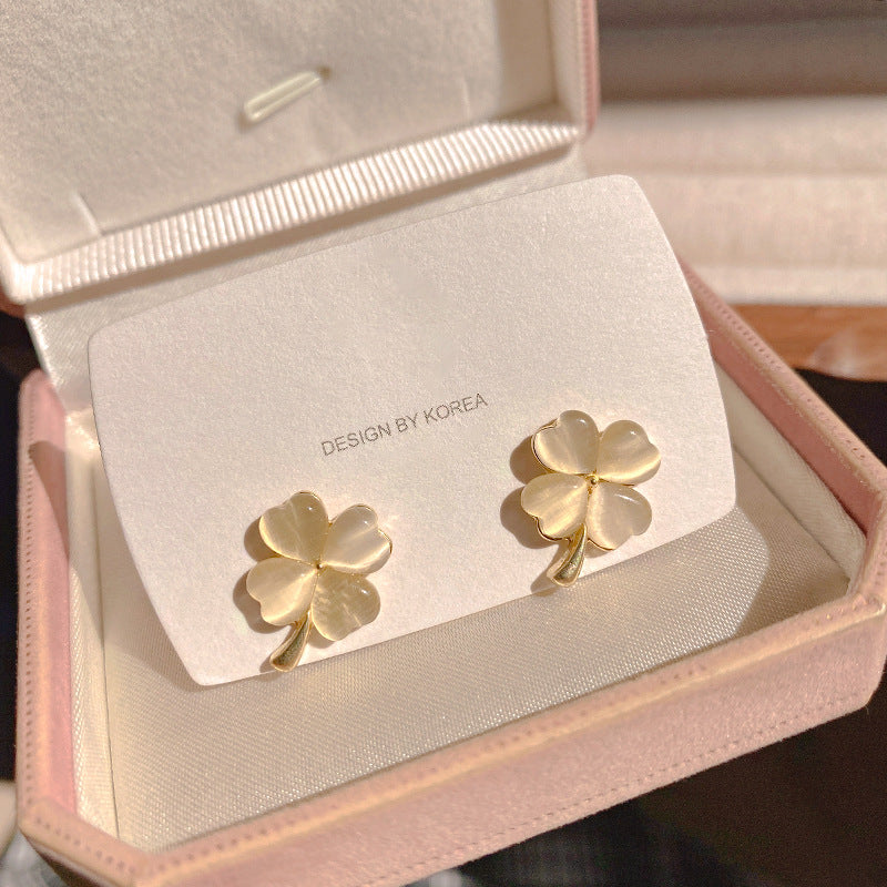 Women's Clover Summer Small Fresh Trendy Niche High-grade Ear Stud Earrings