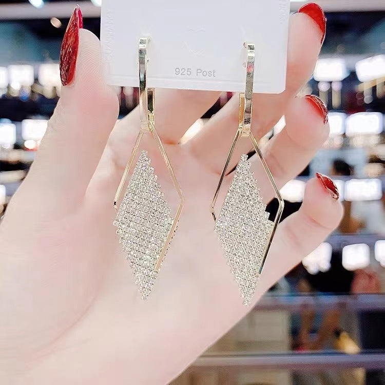 Popular Long Metal Rhinestone Female Sier Needle Earrings