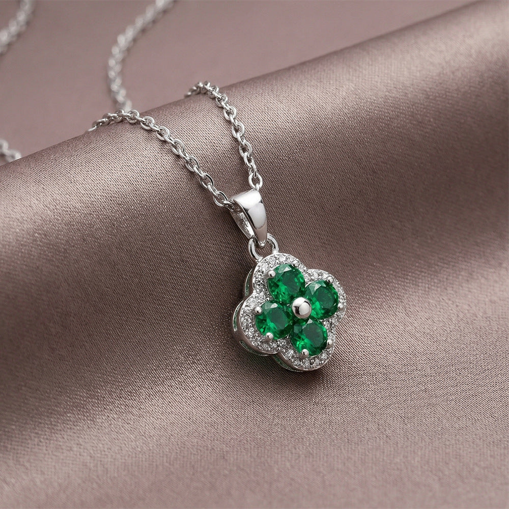 Women's Four-leaf Clover Light Luxury Minority Graceful Necklaces