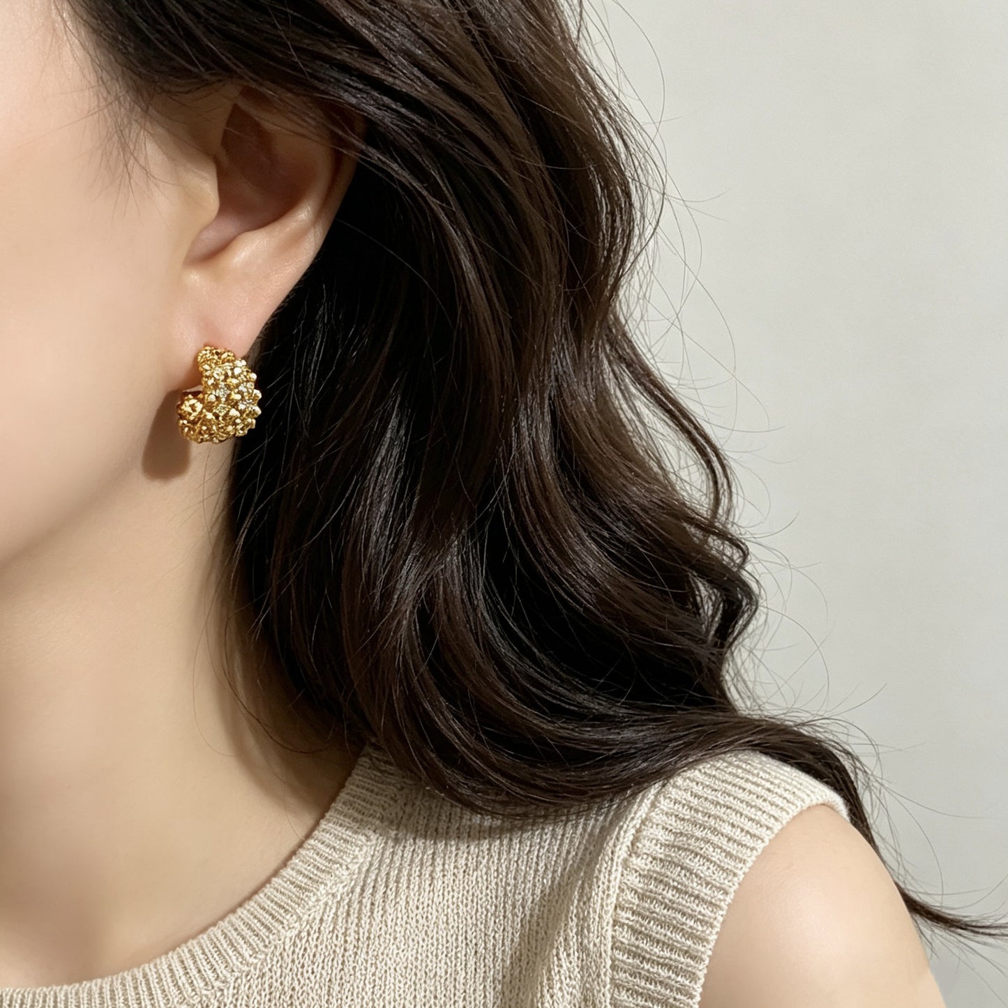 Korean Style Geometric Inlaid Zircon Shaped Trendy Female Commuter Stud Earrings