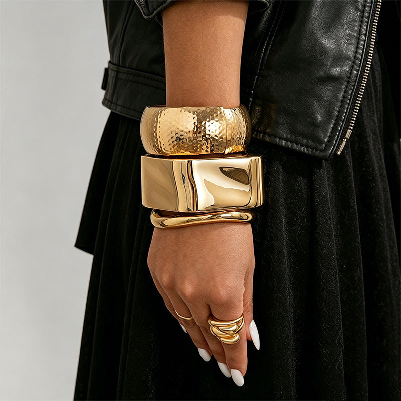 Cool Style Personalized Simple High-grade Temperament Light Luxury Metal Bracelet
