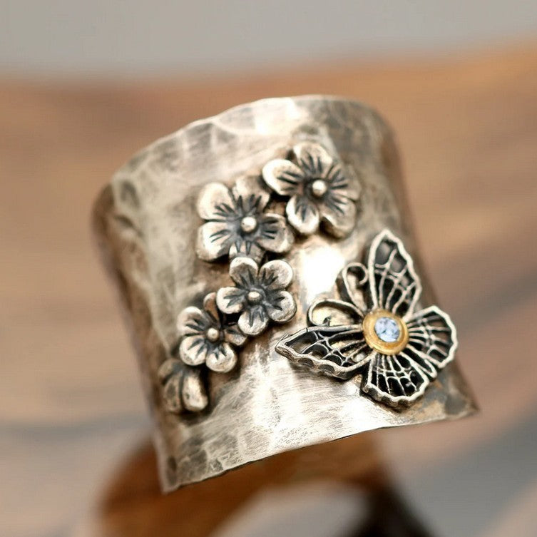 Simple Personality Bee Flower Butterfly Engagement Ring