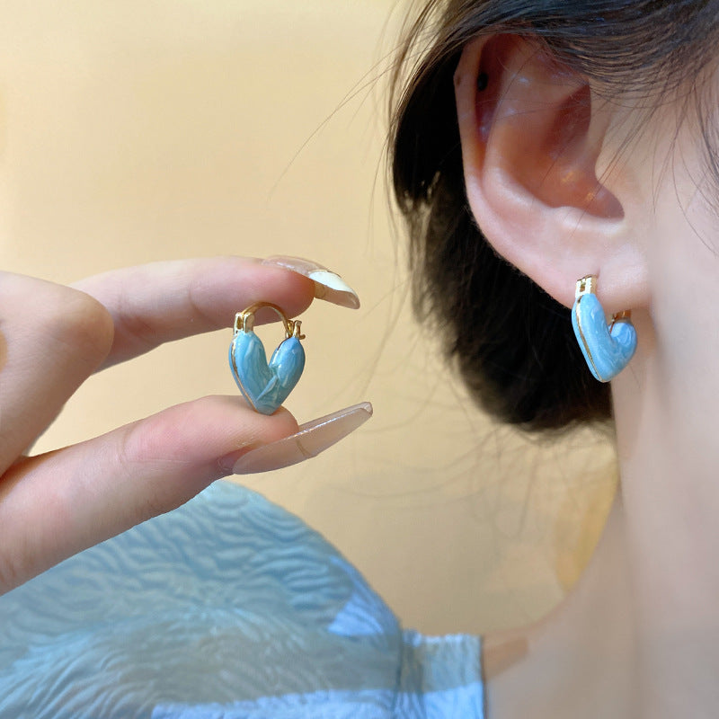 Boucles d'oreilles d'oreille d'amour glacées goutte à goutte de conception avancée