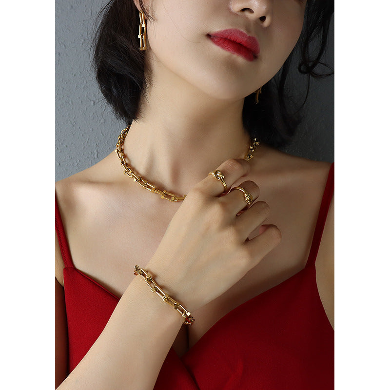 U-shaped Vachette Clasp Female Titanium Steel Jewelry Set