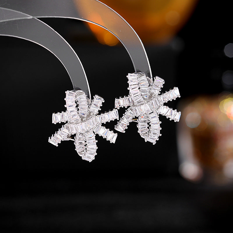 Super Flash Zircon Inlaid Female Affordable Earrings